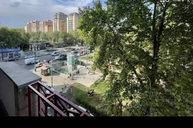 4 սենյականոց բնակարան նորակառույց շենքում, Buzand St, 150 ք.մ., 2 սանհանգույց, բարձր առաստաղներ