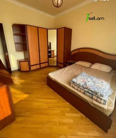 4 սենյականոց բնակարան նորակառույց շենքում Գյուլբենկյան փողոցում, 120 ք.մ., 7/16 հարկ, 2 սանհանգույց