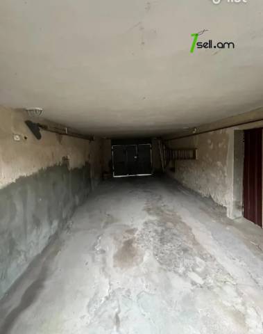 Երկու հարկանի քարե տուն Գրիգոր Զոհրապի փողոցում Աջափնյակում, 294 քմ, 2 սանհանգույց