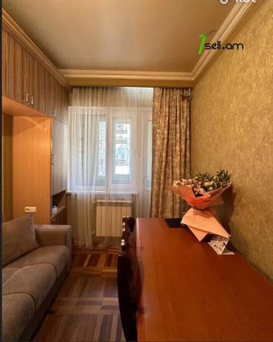 4 սենյականոց բնակարան Վիլնյուսի փողոցում, 76 ք.մ., 3/9 հարկ, մի քանի պատշգամբ, եվրովերանորոգված