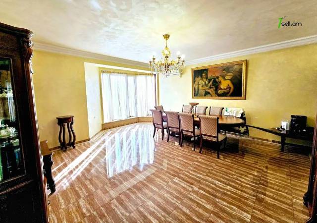 Երեք հարկանի քարե տուն Քեռու փողոցում Արաբկիրում, 1600 ք.մ., 3+ սանհանգույց, կապիտալ վերանորոգված