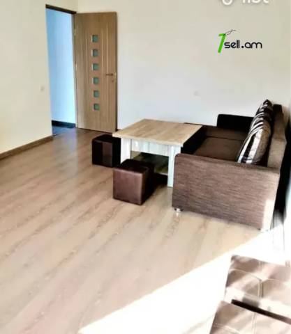 1 սենյականոց բնակարան Ռոստովյան փողոցում, 35 ք.մ., 3/5 հարկ, եվրովերանորոգված, քարե շենք