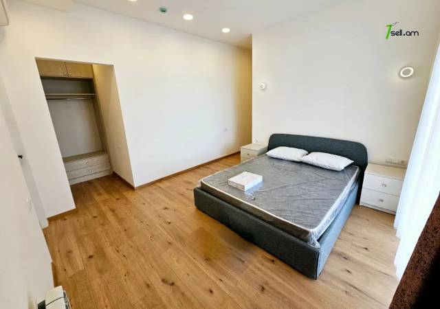 Երկու հարկանի քարե տուն, Վահագնի Թաղամաս Աջափնյակում, 800 ք.մ., 3+ սանհանգույց