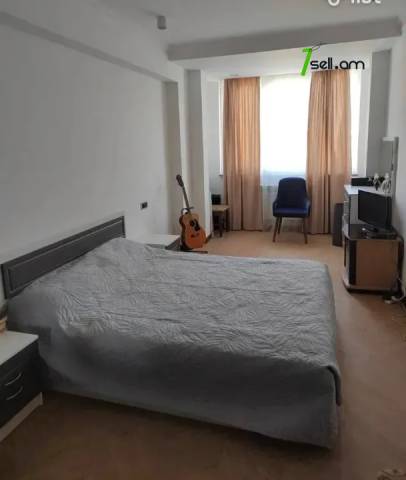 2 սենյականոց բնակարան Արամ Խաչատրյան փողոցում, 71 ք.մ., 7/9 հարկ, դիզայներական ոճով վերանորոգված