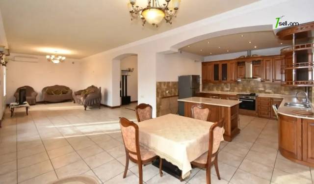 Երեք հարկանի քարե տուն, Նոյ թաղամաս Մալաթիա Սեբաստիայում, 430 քմ, 2 սանհանգույց