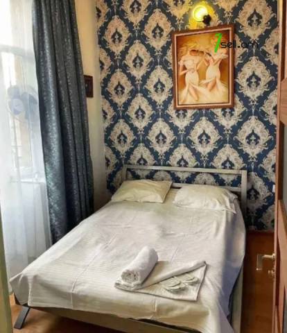 2 սենյականոց բնակարան Կիևյան փողոցում, 40 ք.մ., 3/5 հարկ, կապիտալ վերանորոգված, քարե շենք