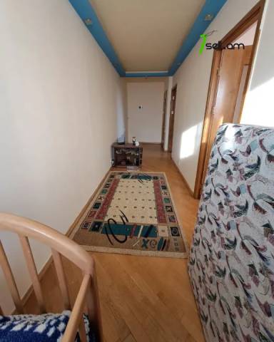 3 սենյականոց բնակարան Մարշալ Բաղրամյան պողոտայում, 86 ք.մ., նախավերջին հարկ, կապիտալ վերանորոգված