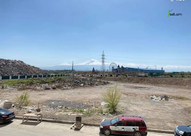 2 սենյականոց բնակարան նորակառույց շենքում Մոնթե Մելքոնյան փողոցում, 45 ք.մ., 1/17 հարկ