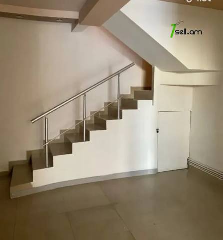 Կոմերցիոն անշարժ գույք Կիևյան փողոցում Արաբկիրում, 130 ք.մ.