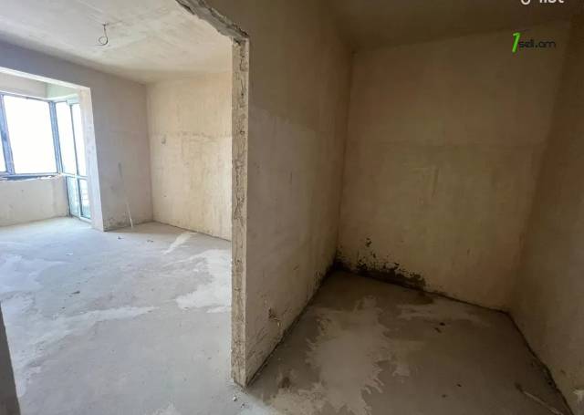 3 սենյականոց բնակարան նորակառույց շենքում Էրեբունու փողոցում, 96 քմ, 8/15 հարկ, 2 սանհանգույց