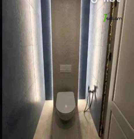 3 սենյականոց բնակարան նորակառույց շենքում Կոմիտասի պողոտայում, 86 ք.մ., 2 սանհանգույց