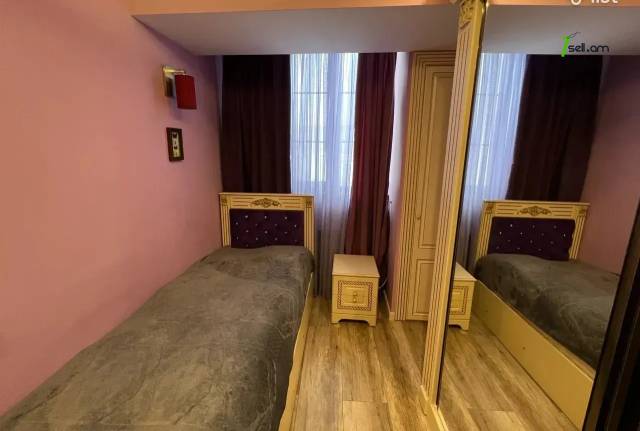 3 սենյականոց բնակարան, Թումանյան թաղամաս, 70 քմ, 5/9 հարկ, կապիտալ վերանորոգված