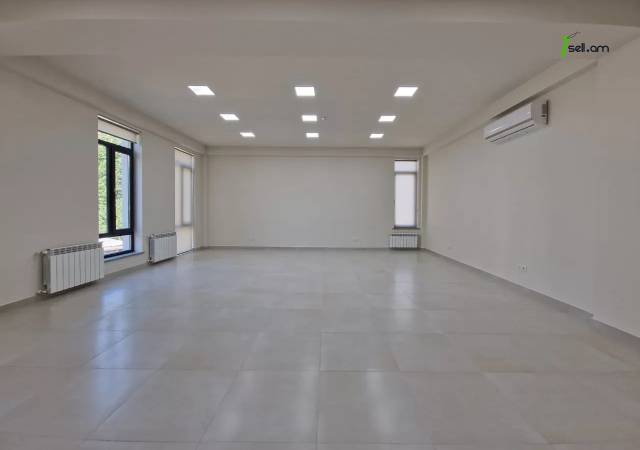 Բազմաֆունկցիոնալ գույք Արշակունյաց պողոտայում կենտրոնում, 270 ք.մ.