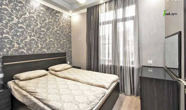 2 սենյականոց բնակարան Մարշալ Բաղրամյան պողոտայում, 45 քմ, 2/5 հարկ, բարձր առաստաղներ