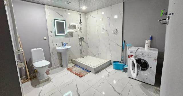 2 սենյականոց բնակարան Միքայել Չայլախյան փողոցում, 90 ք.մ., 10/16 հարկ, կապիտալ վերանորոգված