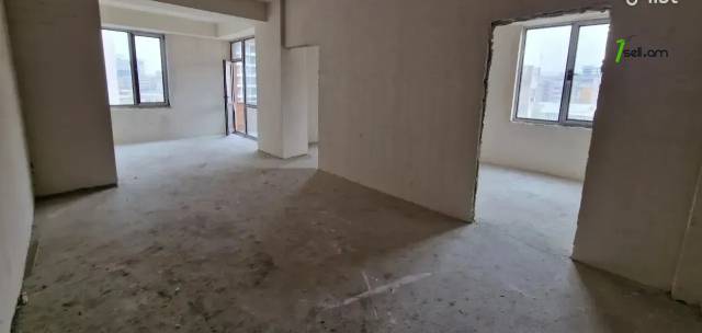 3 սենյականոց բնակարան նորակառույց շենքում Մամիկոնյանց փողոցում, 79 ք.մ., բարձր առաստաղներ, 8/15 հարկ