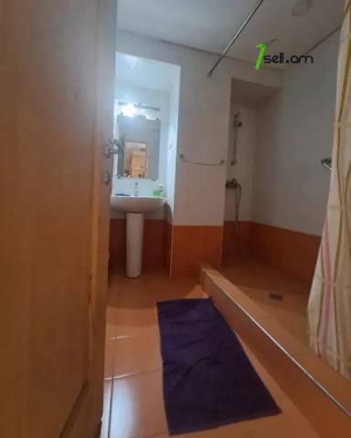 2 սենյականոց բնակարան Բաղրամյան պողոտայում, 73 ք.մ., 5/9 հարկ, կապիտալ վերանորոգված