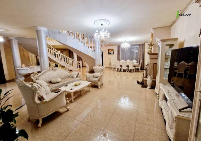 Երկու հարկանի քարե տուն Դավթաշենի 7-րդ փողոցում Դավիթաշենում, 1000 ք.մ., 3+ սանհանգույց