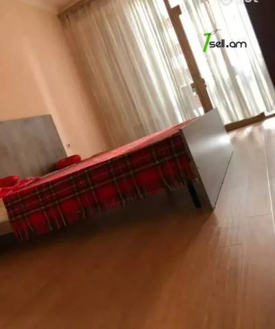 3 սենյականոց բնակարան նորակառույց շենքում Նիկողայոս Ադոնցի փողոցում, 100 ք.մ., 3/8 հարկ