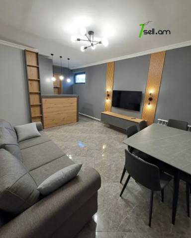 3 սենյականոց բնակարան Վառլամ Ավանեսովի փողոցում, 46 քմ, 1/5 հարկ, դիզայներական ոճով վերանորոգված