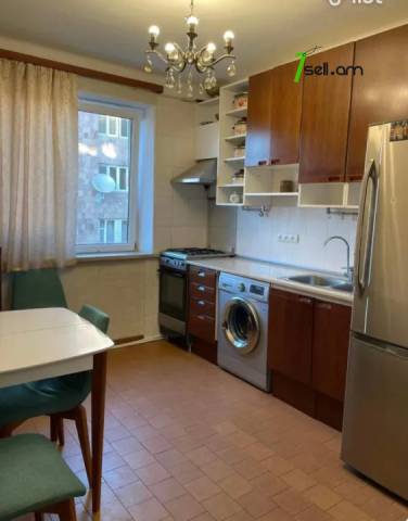 4 սենյականոց բնակարան Դավիթ Անհաղթի փողոցում, 107 քմ, նախավերջին հարկ, կապիտալ վերանորոգված