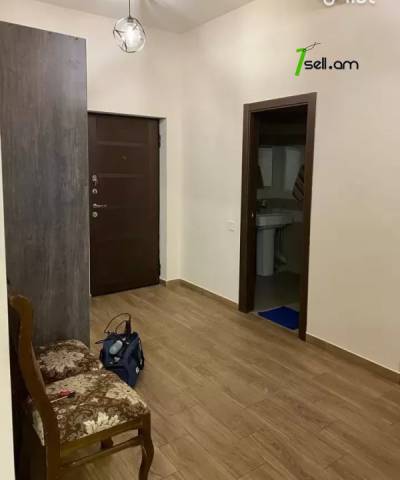 3 սենյականոց բնակարան նորակառույց շենքում Պարույր Սևակի փողոցում, 110 ք.մ., 2 սանհանգույց