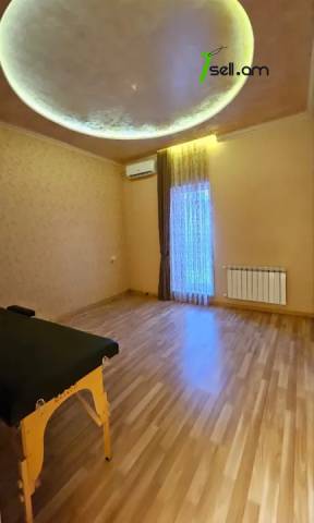 Երկու հարկանի քարե թաունհաուզ, Նորաշեն թաղամաս Աջափնյակում, 260 ք.մ., 2 սանհանգույց