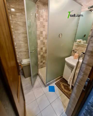 3 սենյականոց բնակարան Կոմիտասի պողոտայում, 82 քմ, 5/12 հարկ, 2 սանհանգույց, կապիտալ վերանորոգված