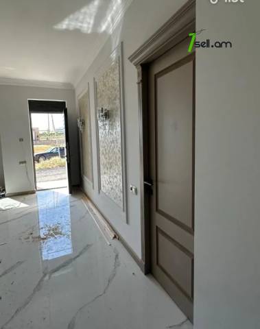 Երկու հարկանի տուն Մելքումով փողոցում Դավթաշենում, 190 քմ, 2 սանհանգույց