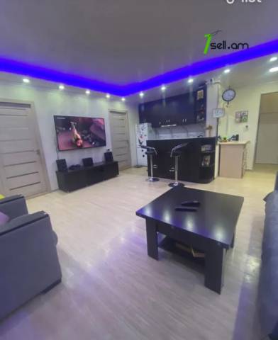 3 սենյականոց բնակարան, Դավթաշեն 4-րդ թաղամաս, 51 քմ, եվրովերանորոգված