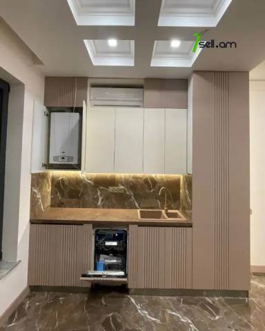 2 սենյականոց բնակարան Տիգրան Մեծի պողոտայում, 53 ք.մ., դիզայներական ոճով վերանորոգված, քարե շենք