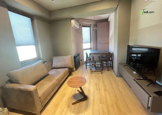 3 սենյականոց բնակարան նորակառույց շենքում Կոմիտասի պողոտայում, 56 ք.մ., 10/15 հարկ, բարձր առաստաղներ