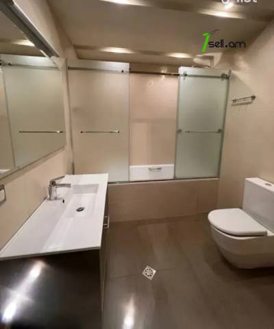 4 սենյականոց բնակարան նորակառույց շենքում Վերին Անտառային փողոցում, 150 ք.մ., 2 սանհանգույց