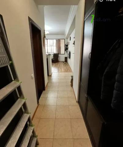 2 սենյականոց բնակարան նորակառույց շենքում Չեխովի փողոցում, 35 քմ, 8/10 հարկ, բարձր առաստաղներ