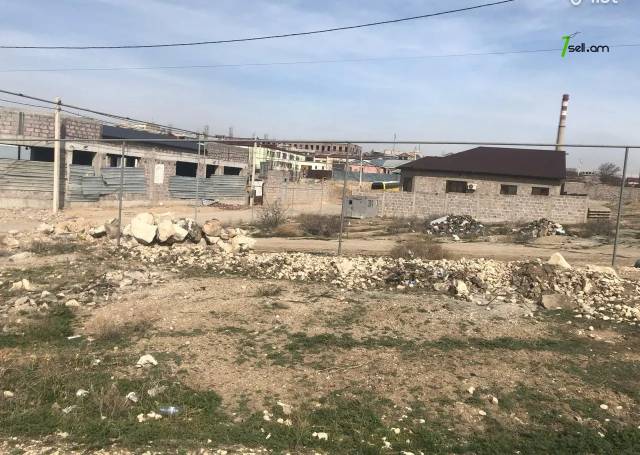 Հողատարածք բնակելի շինությունների համար Սարգիս Լուկաշինի փողոցում Աջափնյակում, 500 ք.մ.