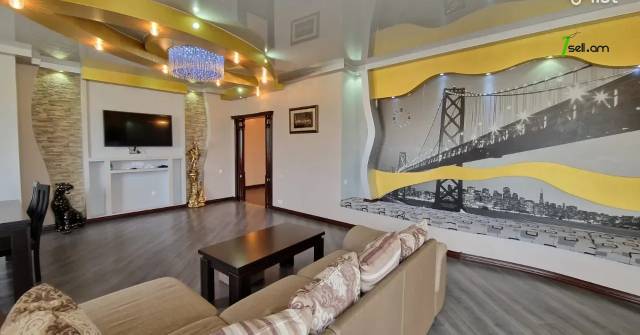 Ընդարձակ 3 սենյականոց բնակարան նորակառույց շենքում Նաիրի Զարյան փողոցում, 175 քմ, 12/16 հարկ