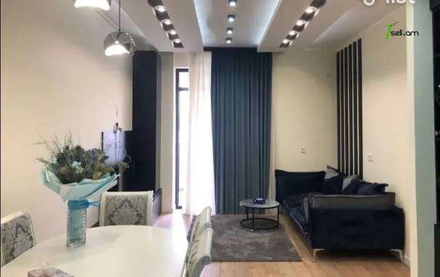 3 սենյականոց բնակարան նորակառույց շենքում Գրիբոյեդով փողոցում, 71 ք.մ., բարձր առաստաղներ, 3/16 հարկ