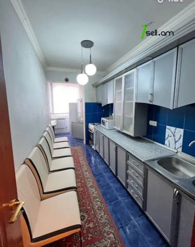 3 սենյականոց բնակարան Հունան Ավետիսյանի փողոցում, 78 ք.մ., կապիտալ վերանորոգված