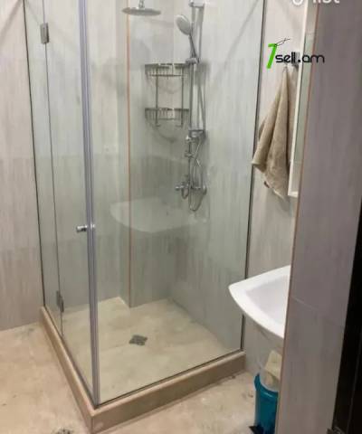 4 սենյականոց բնակարան նորակառույց շենքում Նիկողայոս Ադոնցի փողոցում, 120 ք.մ., 4/8 հարկ