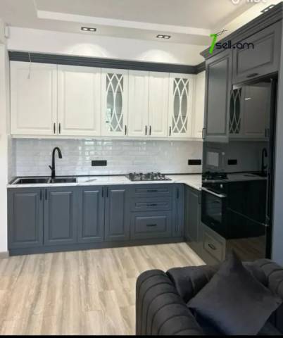 3 սենյականոց բնակարան նորակառույց շենքում Չարենցի փողոցում, 75 քմ, նախավերջին հարկ, բարձր առաստաղներ