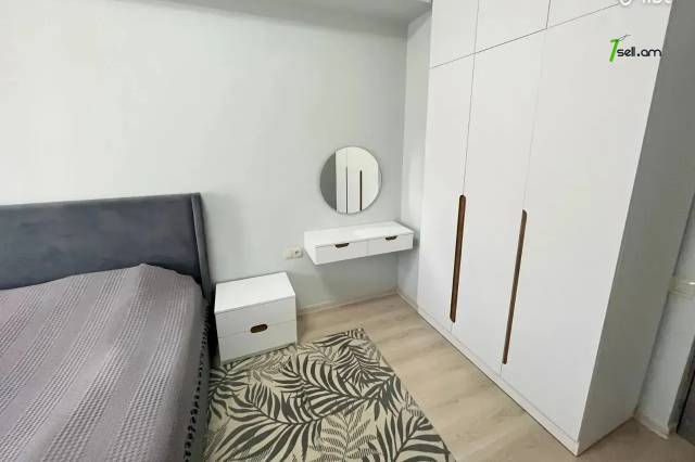 4 սենյականոց բնակարան նորակառույց շենքում Արամ Խաչատրյան փողոցում, 104 քմ, 5/13 հարկ