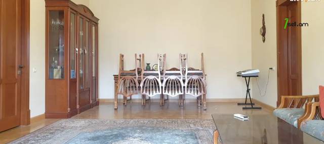 Երկու հարկանի քարե տուն Գաջեգործների փողոցում Էրեբունիում, 120 քմ, կապիտալ վերանորոգված