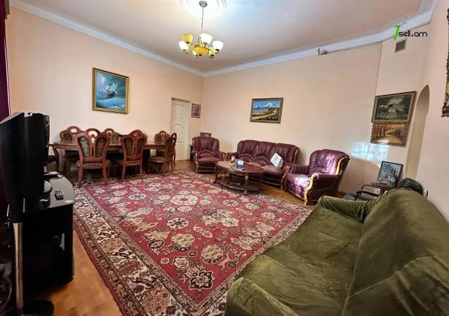 3 սենյականոց բնակարան Ազատության պողոտայում, 125 քմ, 1/5 հարկ, կապիտալ վերանորոգված, քարե շենք