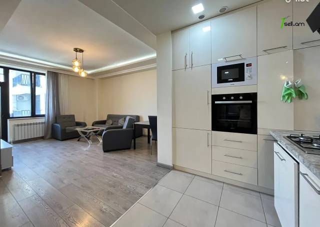 2 սենյականոց բնակարան նորակառույց շենքում Օրբելի եղբայրների փողոցում, 75 ք.մ., 10/15 հարկ