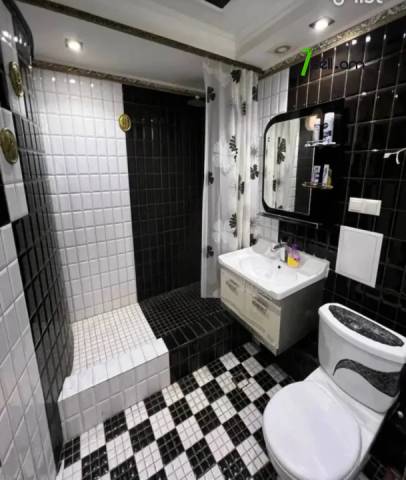 3 սենյականոց բնակարան Հրաչյա Քոչարի փողոցում, 68 ք.մ., 2/5 հարկ, դիզայներական ոճով վերանորոգված