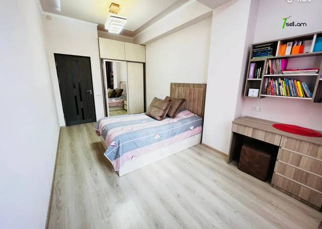 3 սենյականոց բնակարան նորակառույց շենքում, Նիկողայոս Տիգրանյան փողոցի փակուղի, 80 ք.մ.