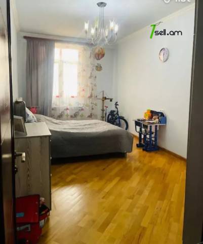 3 սենյականոց բնակարան նորակառույց շենքում Ծարավ աղբյուրի փողոցում, 96 ք.մ., բարձր առաստաղներ