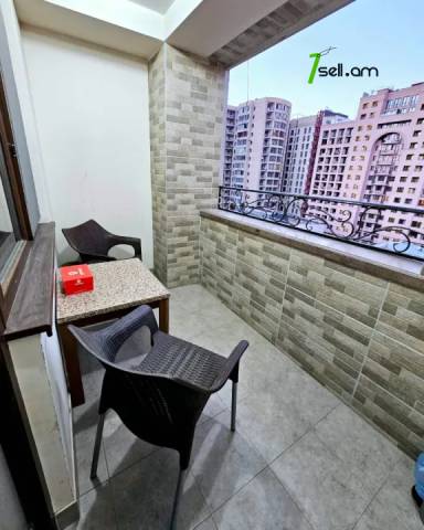 4 սենյականոց բնակարան Ամիրյան փողոցում, 130 ք.մ., նախավերջին հարկ, 2 սանհանգույց