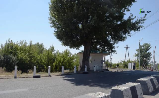 Հողատարածք հասարակական շինությունների համար Գյումրիում, 2785 ք.մ.