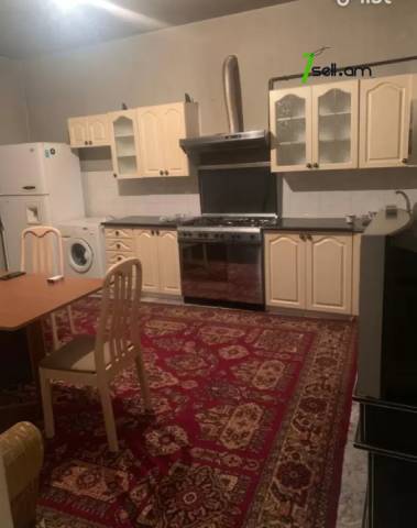 4 սենյականոց բնակարան Մանանդյան փողոցում, 134 ք.մ., մասնակի վերանորոգում, քարե շենք